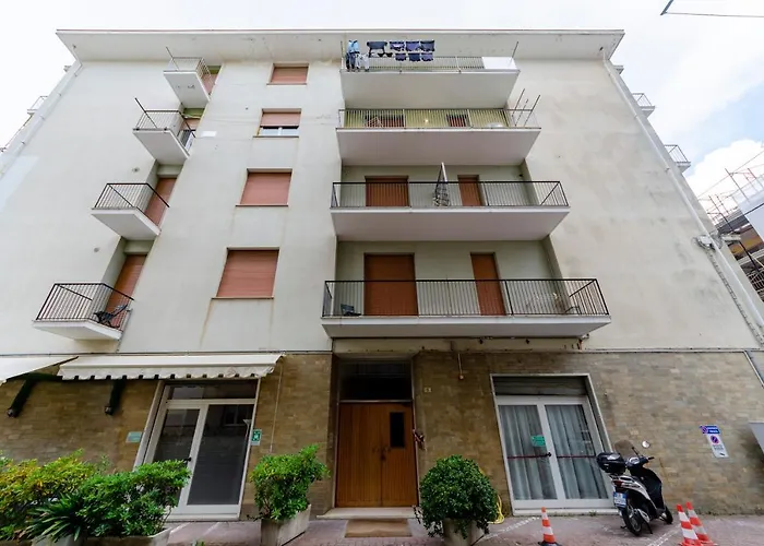 Appartement Joivy Spacious 2-bedroom Flat With Balcony Near In *