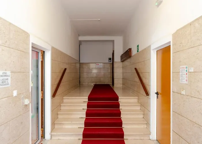 Appartement Joivy Spacious 2-bedroom Flat With Balcony Near In